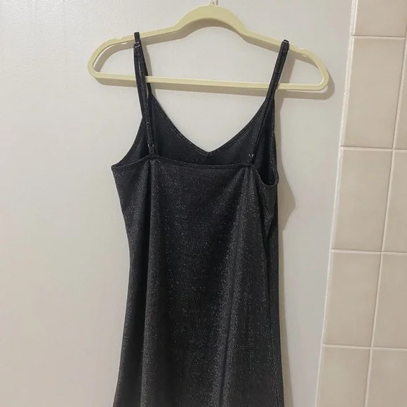 Brandy Melville dress - Picture 2 of 3